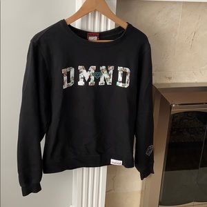 Floral diamond  crew neck